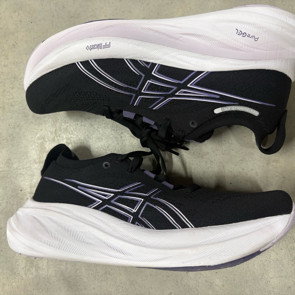 ASICS Nimbus - Picture 4 of 7